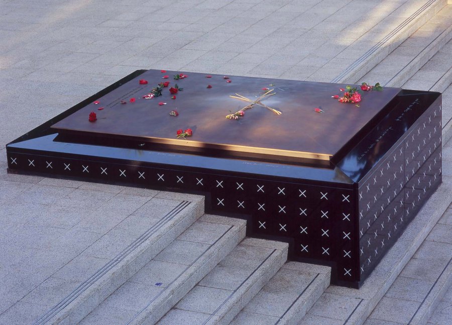 Tomb of the Unknown Warrior - Tomb of the Unknown Warrior. Photo: Guy Robinson Tomb of the Unknown Warrior - Tomb of the Unknown Warrior. Photo: Guy Robinson